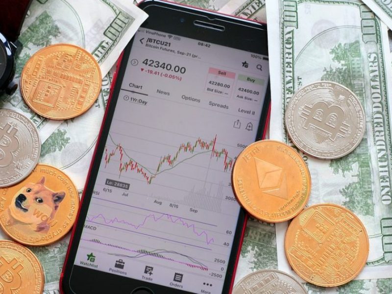 big investors continue to accumulate wealth