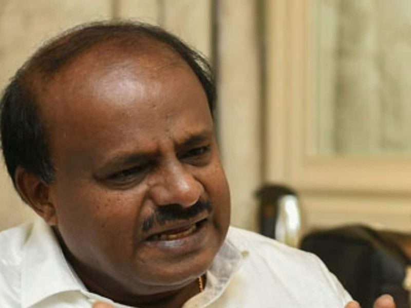 kumaraswamy backs kcrs efforts to earn peoples confidence through development