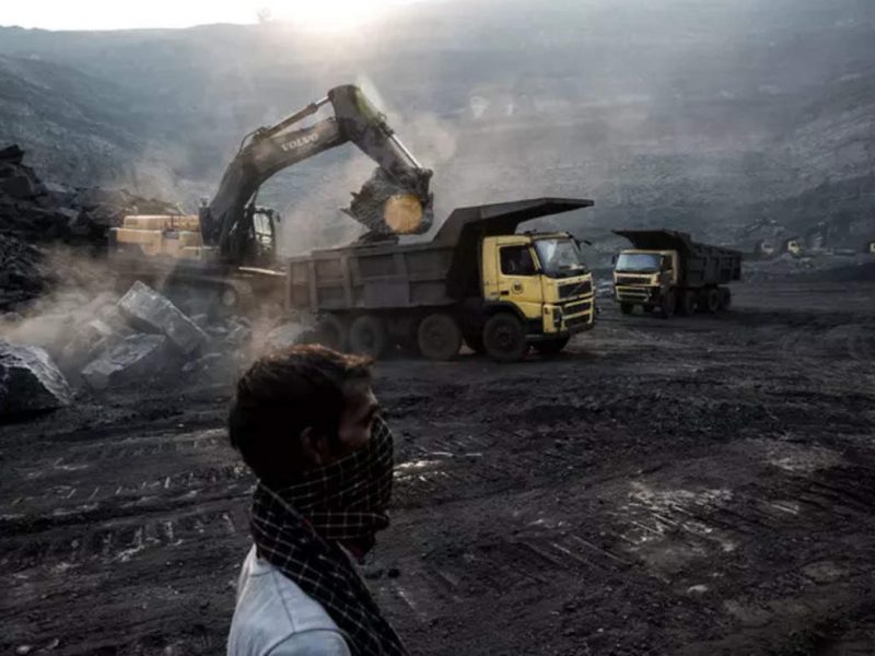 national coal index climbs for first time since april amid global price shifts