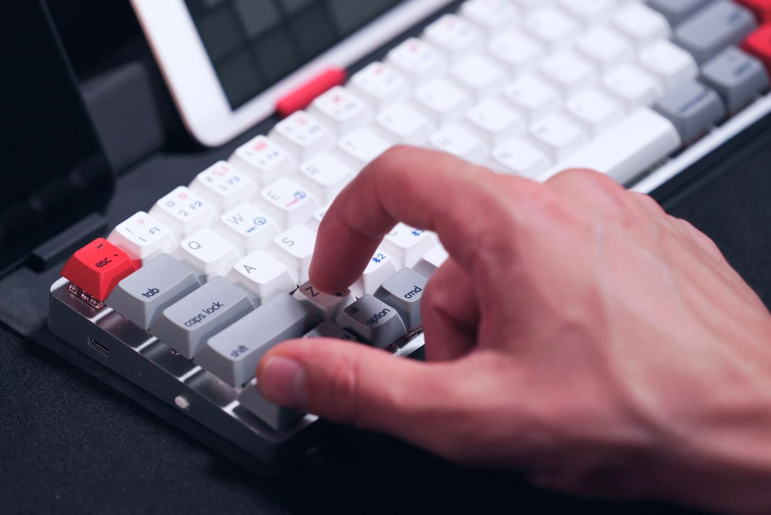 Epomaker NT68 Is A Portable Mechanical Keyboard