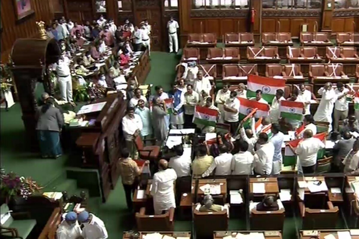 cong protest seeking ministers resignation mars karnataka assembly proceedings