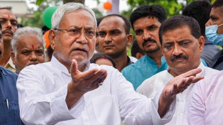 nitish kumar giving a final shape to mission of uniting opposition parties