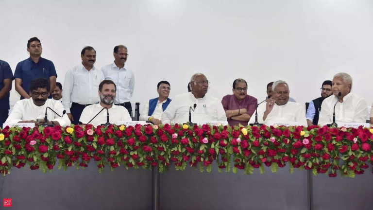 opposition meet in bengaluru leaders of 24 parties invited sonia gandhi to attend