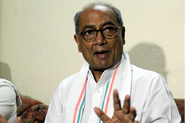 crisis in telangana congress digvijaya singh meeting dissidents