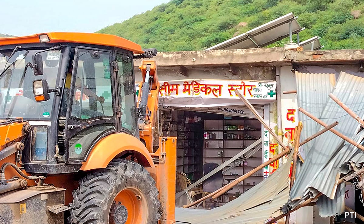 k1dcaa5g nuh bulldozer pti 625x300 06 August 23