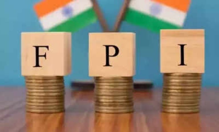 fpis pull out rs 12000 crore from equities so far in october invest rs 5700 crore