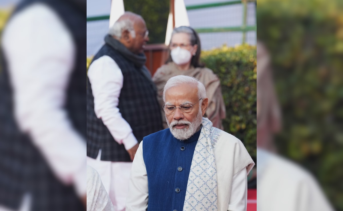 nl12bli8 pm modi kharge sonia 625x300 06 December 23