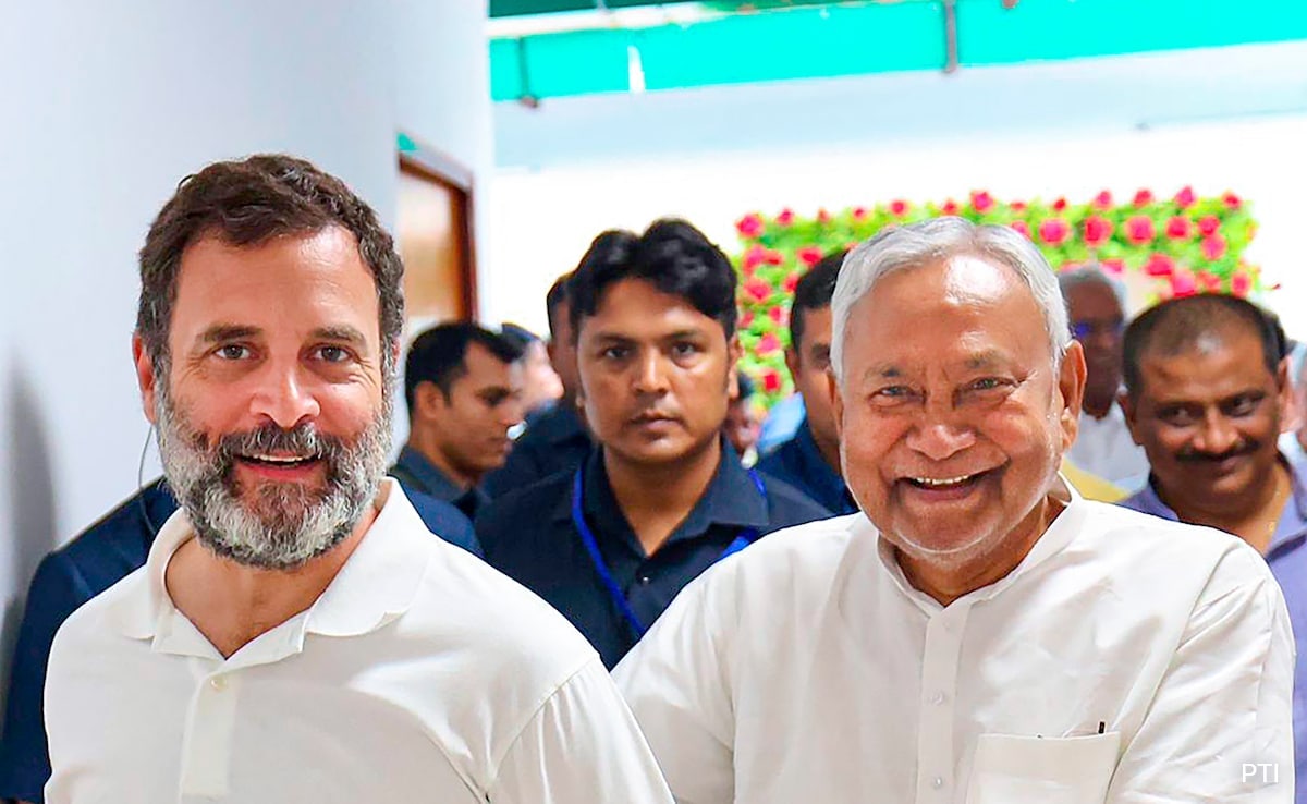 85q53olg nitish kumar rahul gandhi 625x300 25 January 24