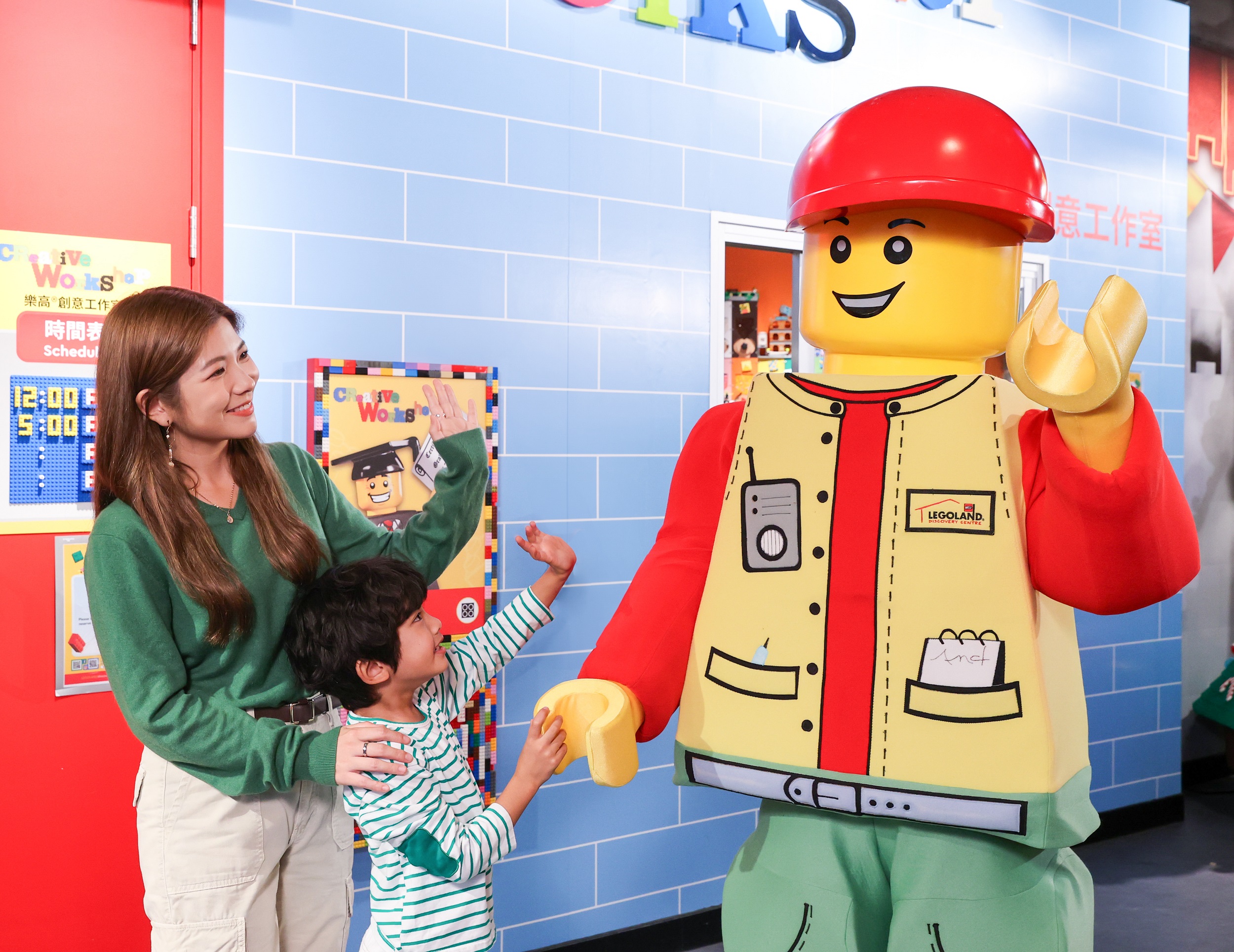 LDCHK character meet and greet