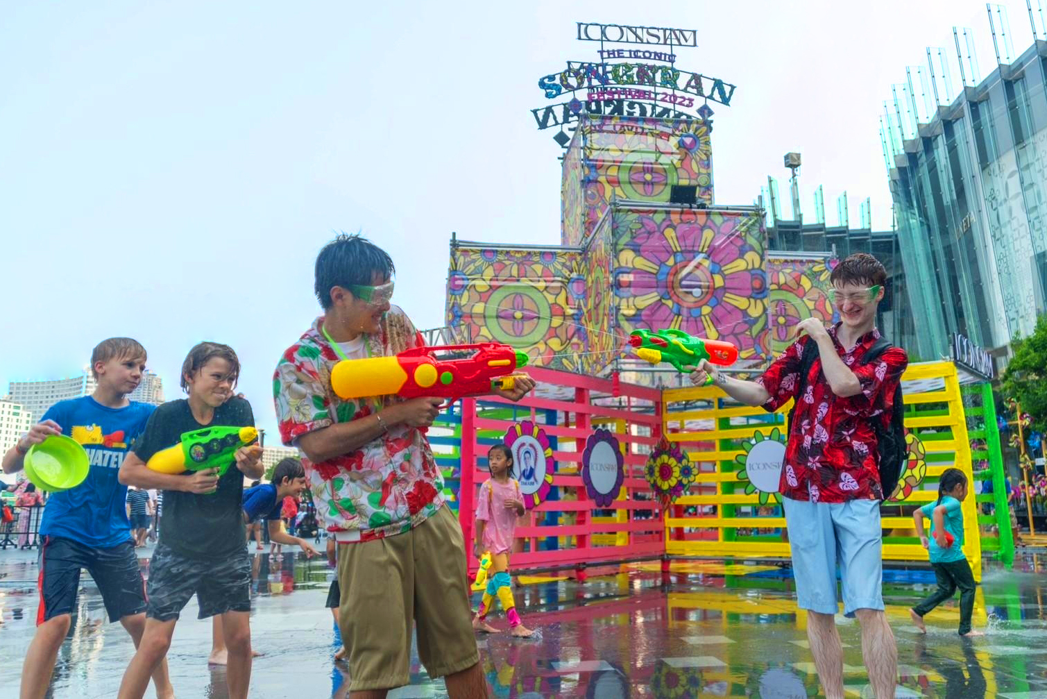 ICONSIAM’s ‘THAICONIC SONGKRAN CELEBRATION’ Draws Global Attention ...