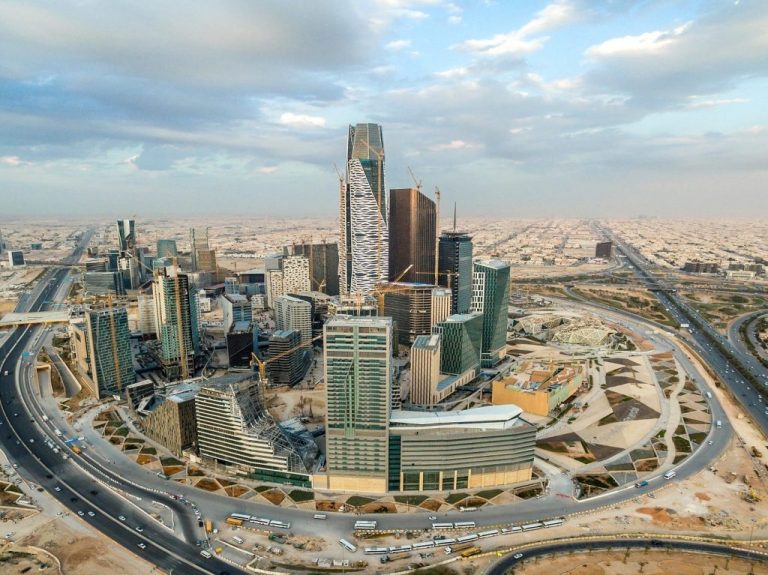 saudi commercial real estate edited 1024x767 1