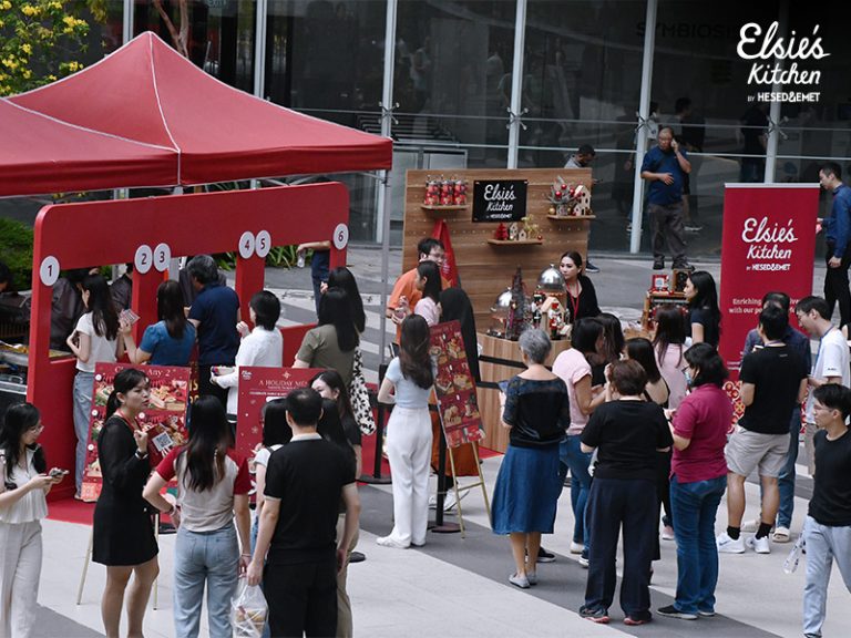 Elsie s Kitchen Unveils Christma