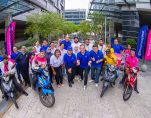 Photo The teams from HLB and HL