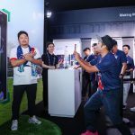 01Fans take a virtual selfie wit