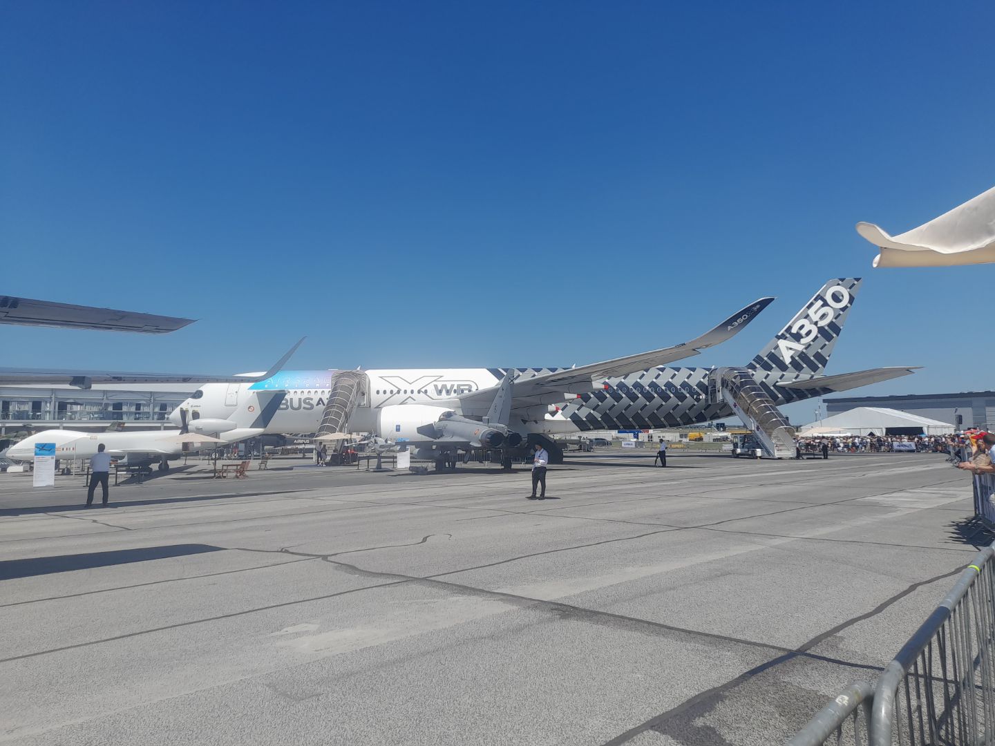 Airbus A350 XWB Salon du Bourget 2023 (2)[1]