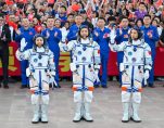 Dr Lai Ka ying first left