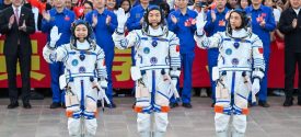 Dr Lai Ka ying first left