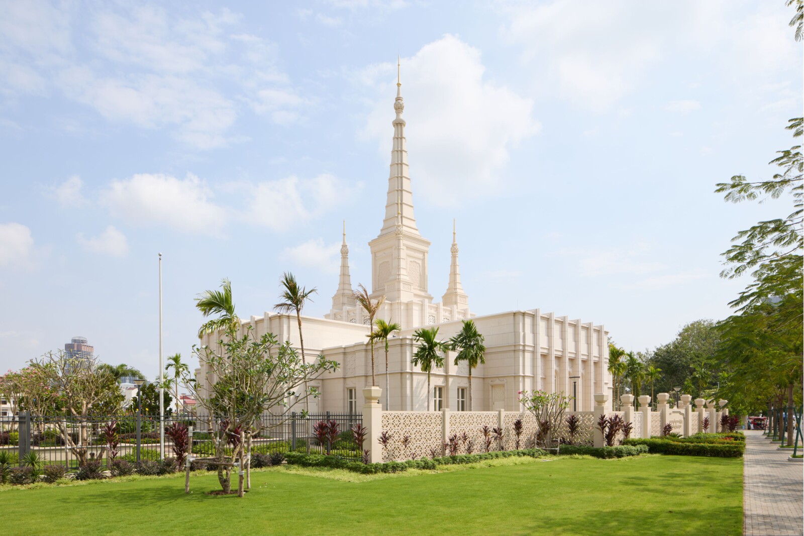 Phnom Penh Temple Pic for