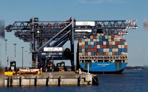 shipping firms reject proposed hormuz passage deal as unfeasible
