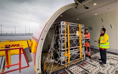 DHL heavyweight express p