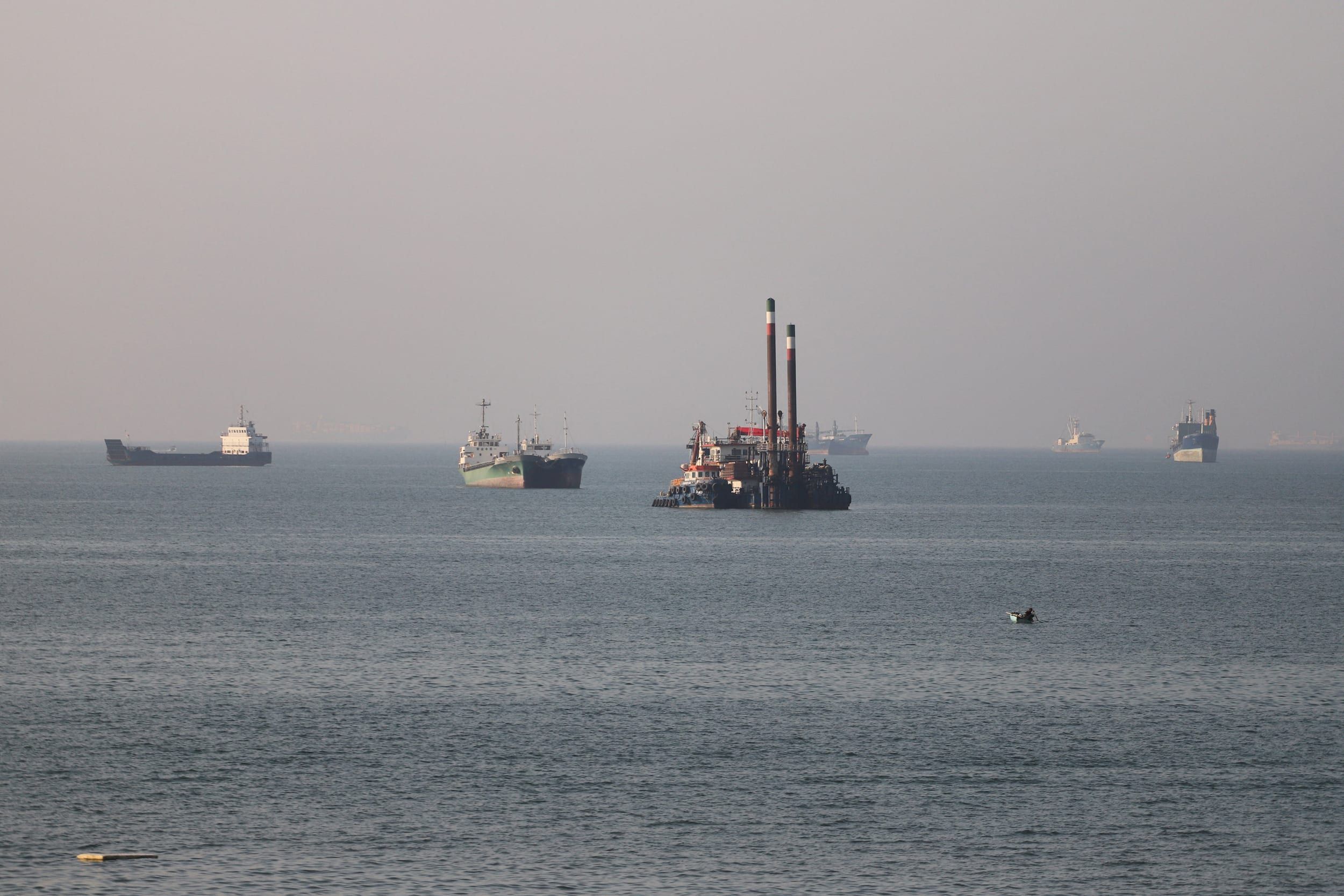 US-Iran strikes revive confrontation across Hormuz and Jordan