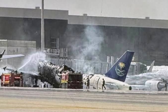 Lufthansa and three airlines halt Riyadh flight operations